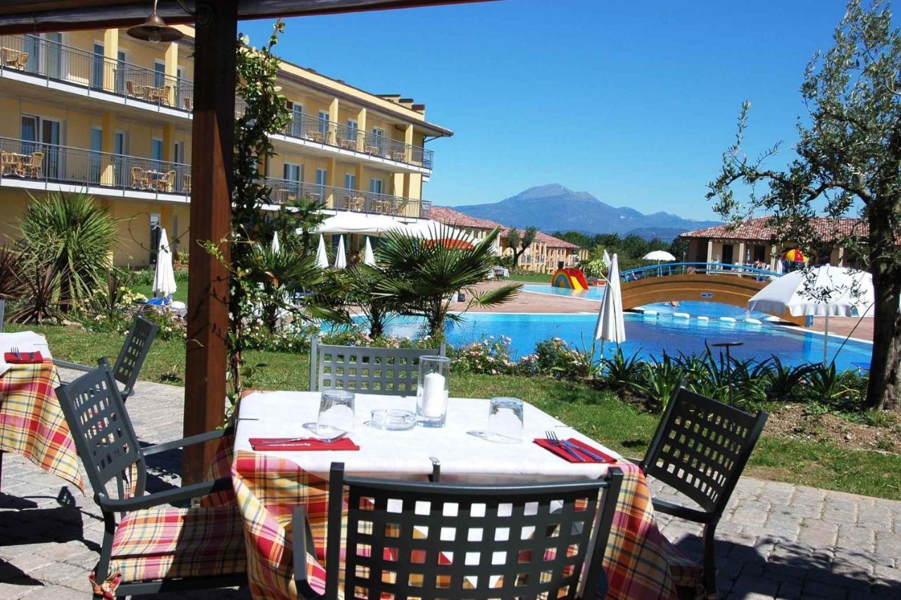 Camping Bella Italia In Peschiera Del Garda - Gardasee Apartment Exterior photo